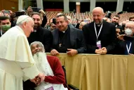 El Papa canceló sus actividades del día debido a dolor en la rodilla