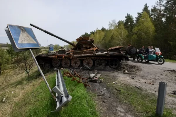 EEUU y sus aliados prometen armas pesadas para Ucrania, pese a las amenazas rusas
