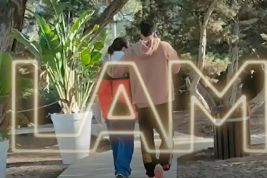 Una de las imágenes que confirma la relación entre Tini y De Paul