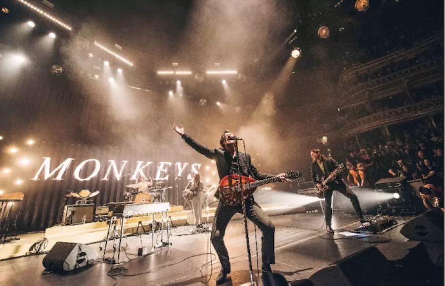 Arctic Monkeys vuelve a salir de gira 