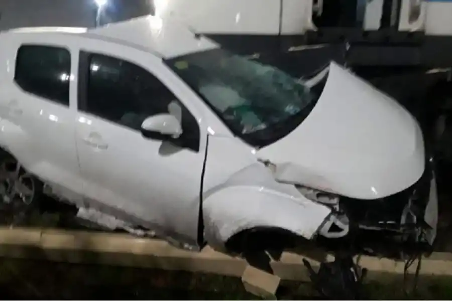 El conductor sufrió múltiples heridas, algunas de gravedad.