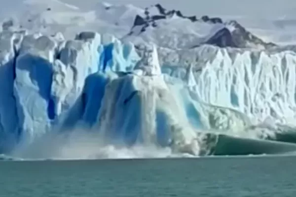 Video: mirá el increíble desprendimiento del Glaciar Perito Moreno