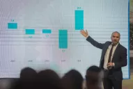 Ante empresarios, Martín Guzmán volvió a defender el impuesto a la renta inesperada