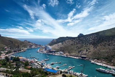 Rusia protege una base naval con delfines entrenados