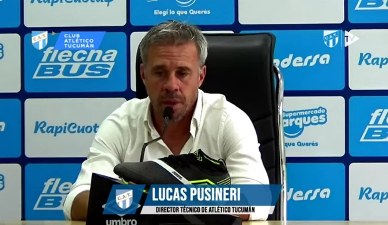 Lucas Pusineri, en la conferencia de prensa.
