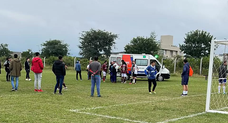 Balearon a un árbitro durante un partido de fútbol en Las Cañas