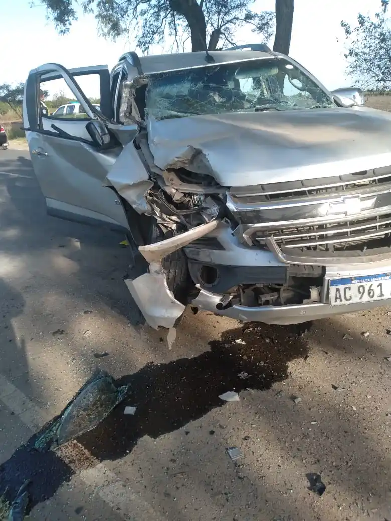 El empresario Emilio Luque chocó de frente contra un camión y sufrió golpes