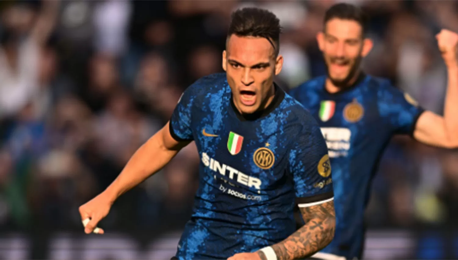 GOLEADOR. El bahiense Lautaro Martínez lleva 21 goles en la temporada y ya igualó su mejor marca en el Inter.