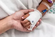 El niño con hepatitis aguda de origen desconocido está en estado crítico y va a trasplante