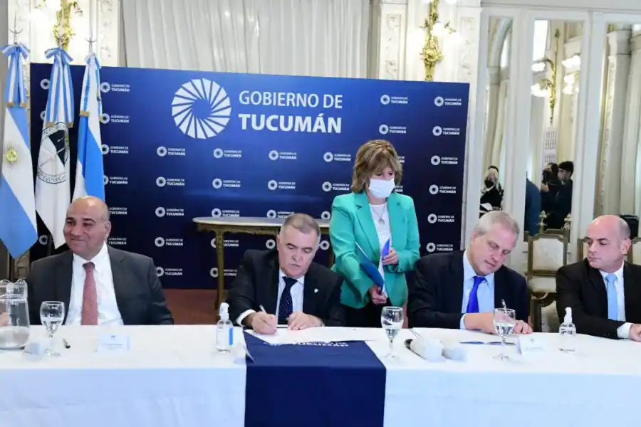 FIRMA DEL CONVENIO / FOTO DE PRENSA GOBERNACIÓN