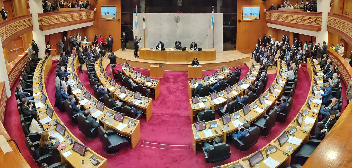El recinto de sesiones de la Legislatura.