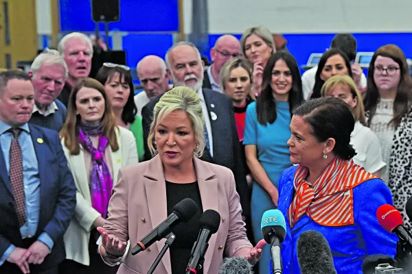 Nacionalismo en Irlanda: derrota electoral de Johnson