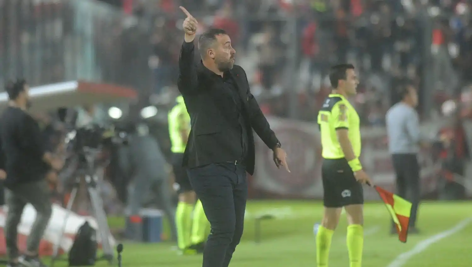 SABOR AMARGO. De Muner valoró aspectos del equipo, pero lamentó el empate.  