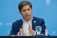 Axel Kicillof acordó una suba salarial del 60% para estatales, docentes, médicos y judiciales
