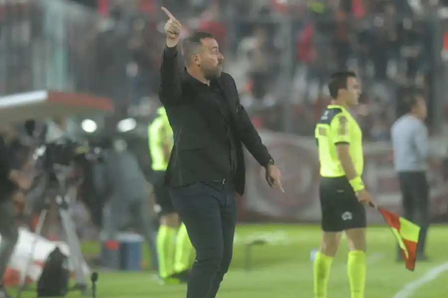 SABOR AMARGO. De Muner valoró aspectos del equipo, pero lamentó el empate.  