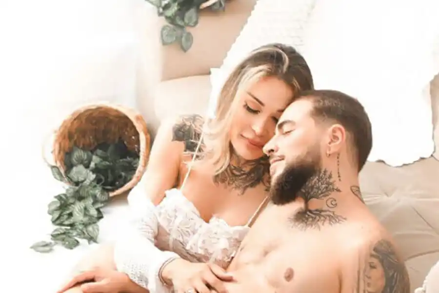 Un varón trans embarazado protagoniza la nueva campaña de Calvin Klein