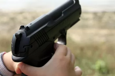 Video: niño se filmó con un arma y amenazó a sus compañeros en Córdoba