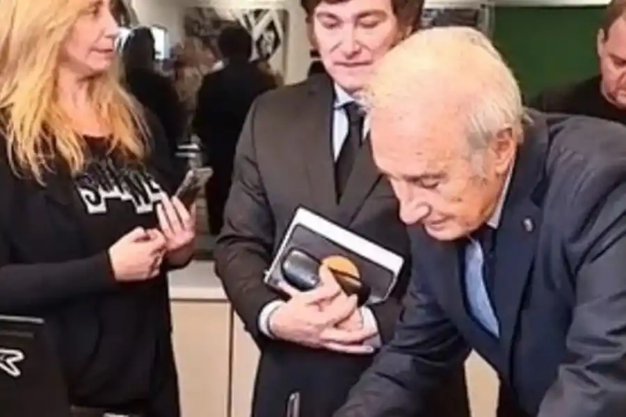 Javier Milei: se volvió a sortear su sueldo y se conoció quién fue la ganadora