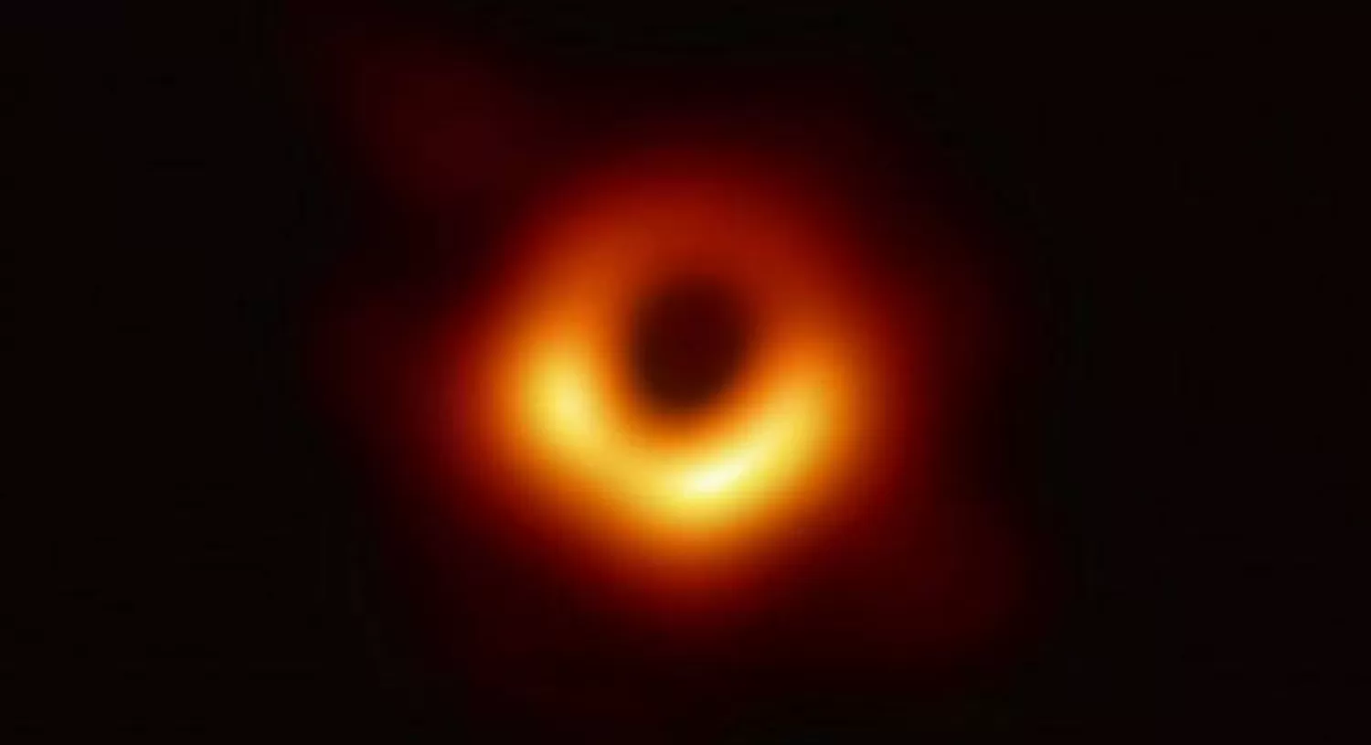 Primera imagen de un agujero negro en el centro de la Vía Láctea