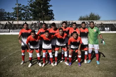 Fútbol local: la Liga les dio la bienvenida