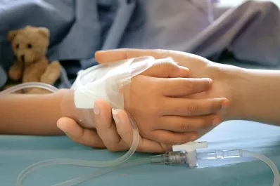 La OMS indicó cuáles serían las posibles causas de la hepatitis aguda infantil