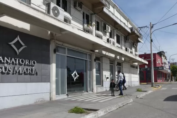 Piden investigar mala praxis en el caso del “médico mellizo”