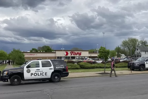 Al menos 10 muertos tras un tiroteo en un supermercado de EEUU