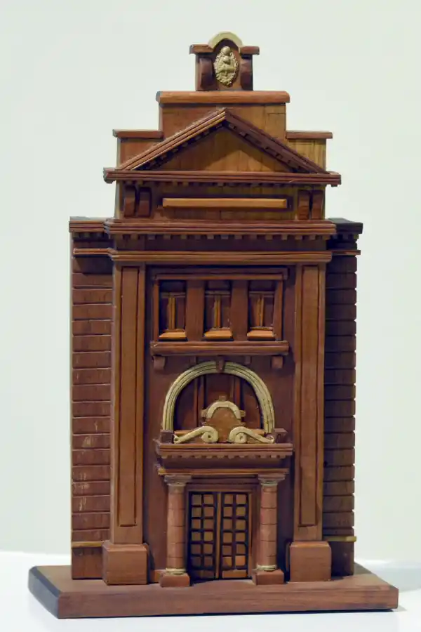 EDIFICIO EMBLEMÁTICO. Fachada del local que albergó durante años el Banco de la Provincia de Tucumán.  