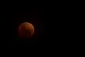 Una luna de sangre rodeada de estrellas: así se vivió el eclipse desde la Puna