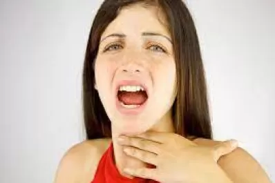 Por qué el barbijo puede causar disfonía y cómo evitarla