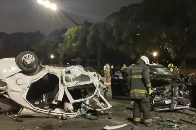 Impactante choque múltiple en Palermo: hay dos muertos y un detenido
