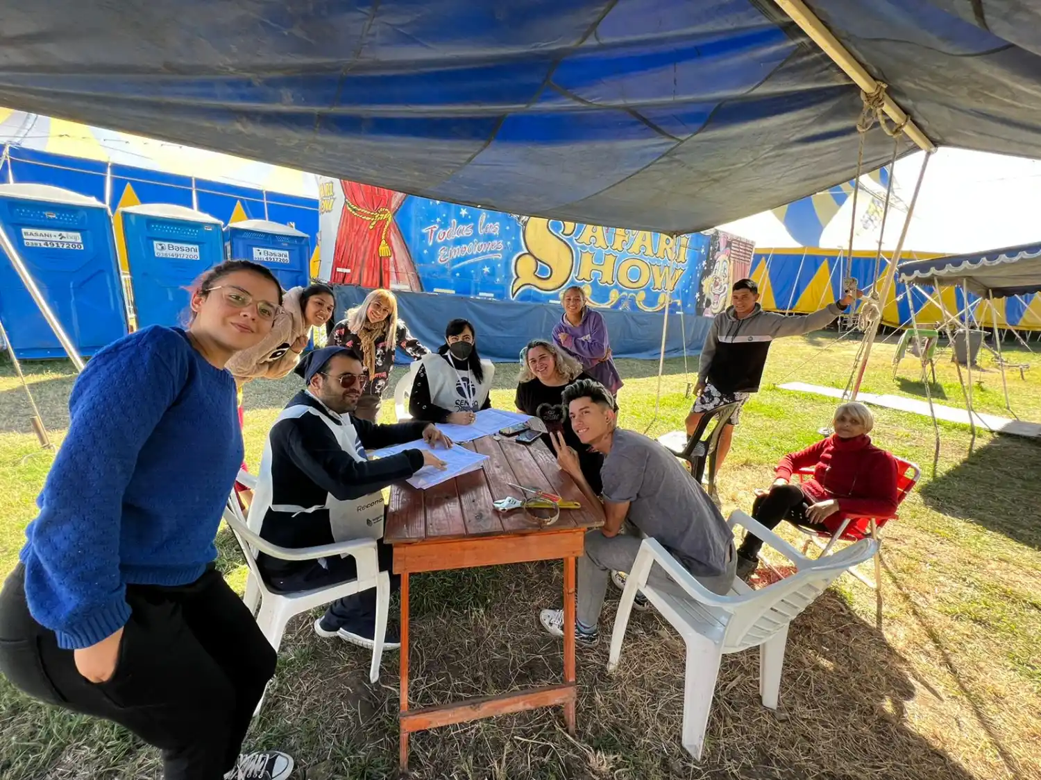 UN HOGAR PARTICULAR. Los censistas llegaron a la carpa del Circo Safari.