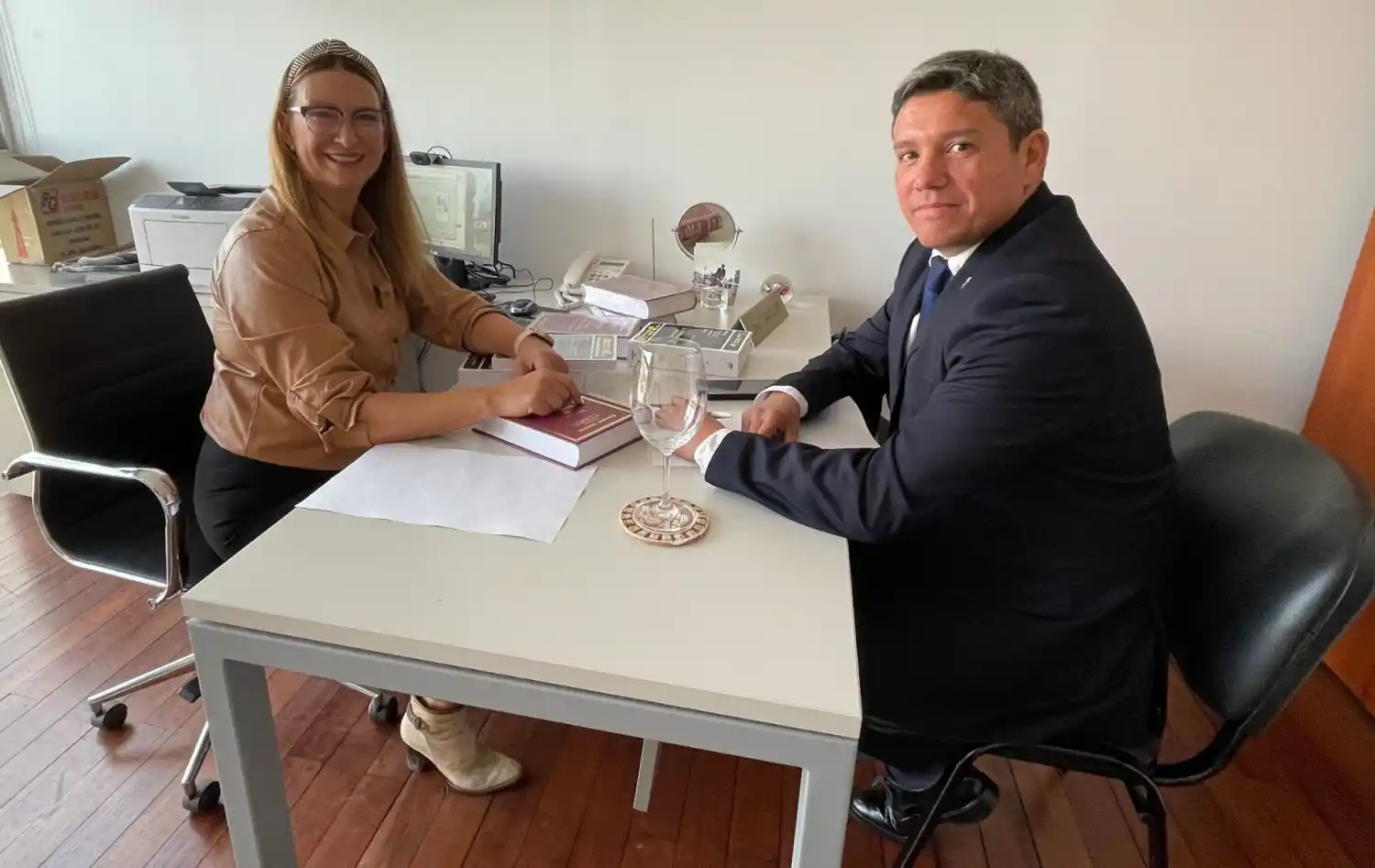 Cecilia Tasquer y Hernán Aybar. Foto: Dirección de Comunicación CSJT