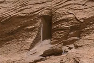 Misterio aclarado: la NASA explicó qué es la puerta que encontraron en Marte
