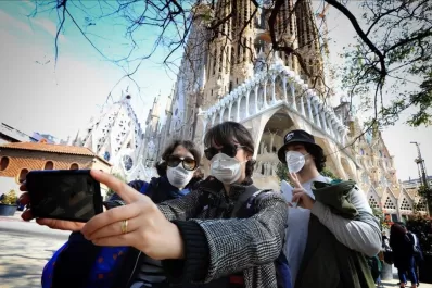 España ya no exigirá el certificado de vacuna anticovid a turistas de fuera de la Unión Europea