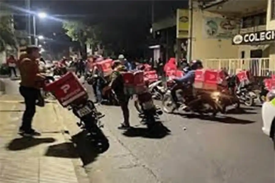 Murió el cadete de Pedidos Ya al que habían baleado en Barrio Norte para robarle la moto