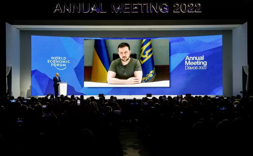 ZELENSKY. El presidente ucraniano habló en el arranque del foro de Davos.