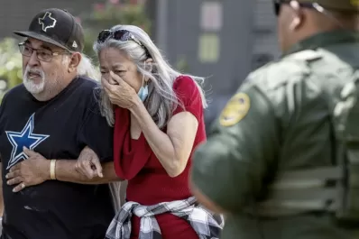 Revelan más detalles de la masacre de Texas: el agresor se había atrincherado en el aula