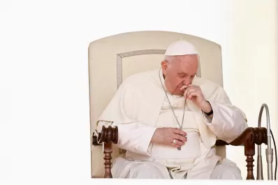 Masacre en Texas: el Papa pidió terminar con la circulación indiscriminada de las armas”