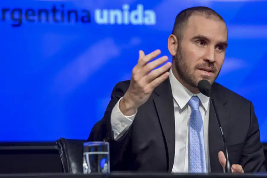 ALIVIO. El ministro de Economía de la Nación, Martín Guzmán, anunciará la suba del mínimo no imponible del impuesto a las Ganancias y este no afectará el aguinaldo.