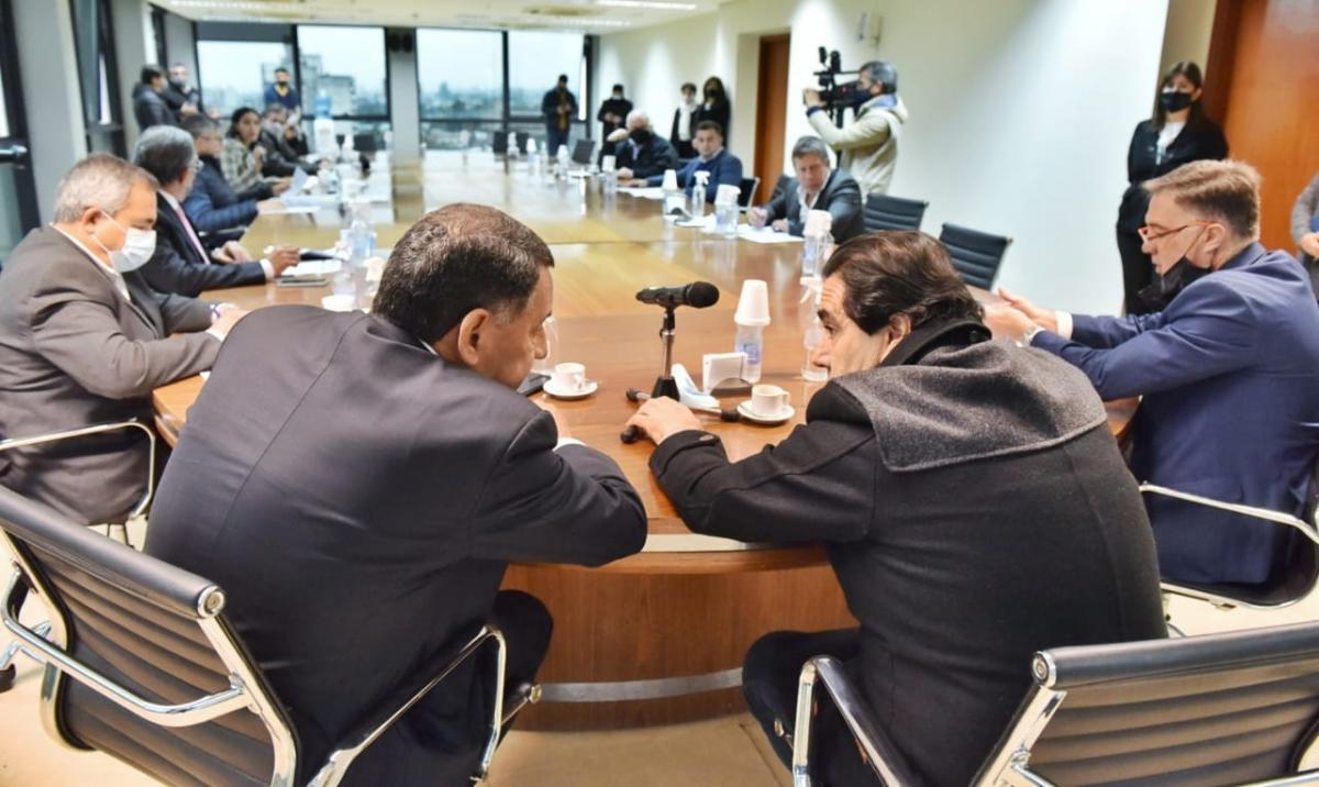 EN LABOR PARLAMENTARIA. El presidente subrogante de la Legislatura, Sergio Mansilla, junto al vicepresidente primero, Regino Amado. Foto: prensa HLT