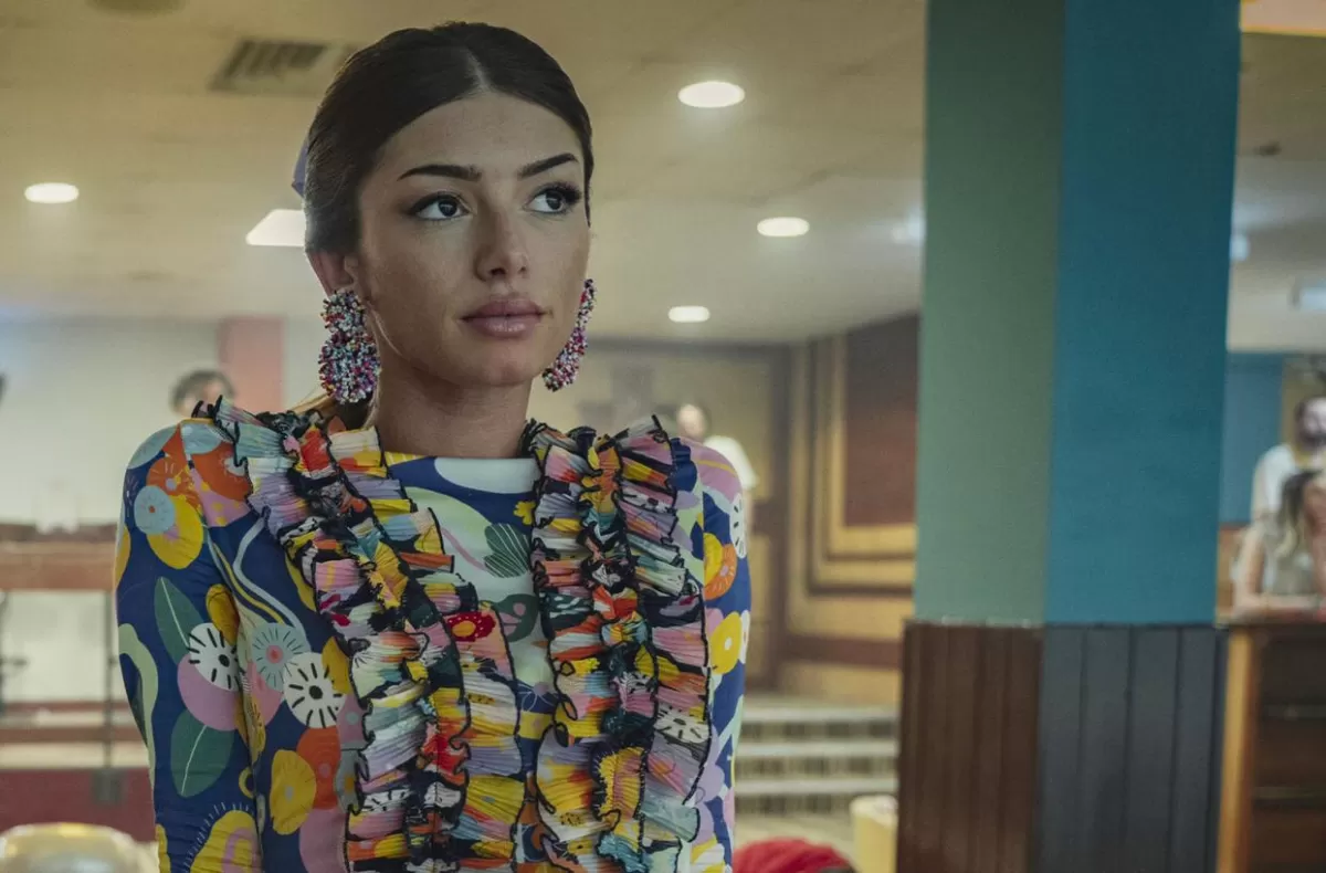 Ruby, de Sex Education, interpretada por Mimi Keene.