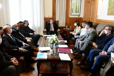 El Gobernador y los ministros analizaron la situación epidemiológica