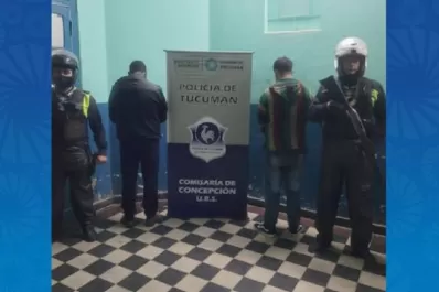 Intentaron robar remeras, medias y chocolates de un supermercado: se olvidaron de las cámaras de seguridad