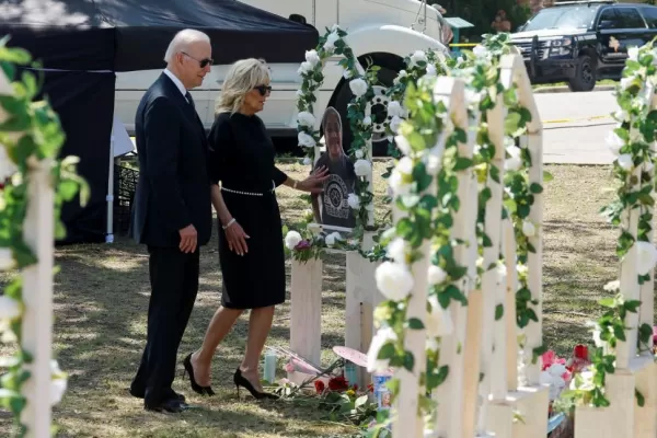 Biden enfrenta los reclamos por el tiroteo en Texas
