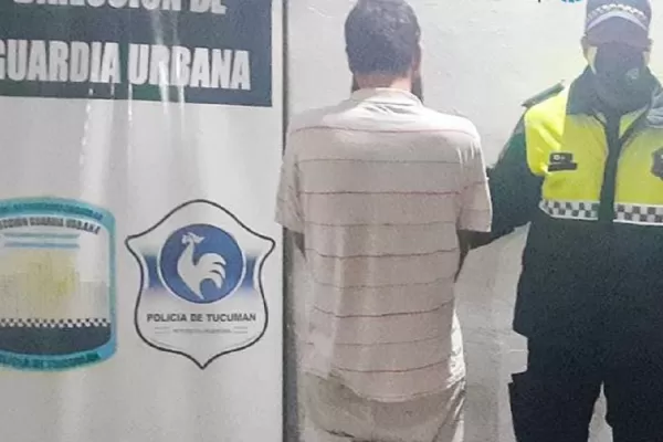 Golpeó a un empleado público con un cajón de madera y terminó detenido