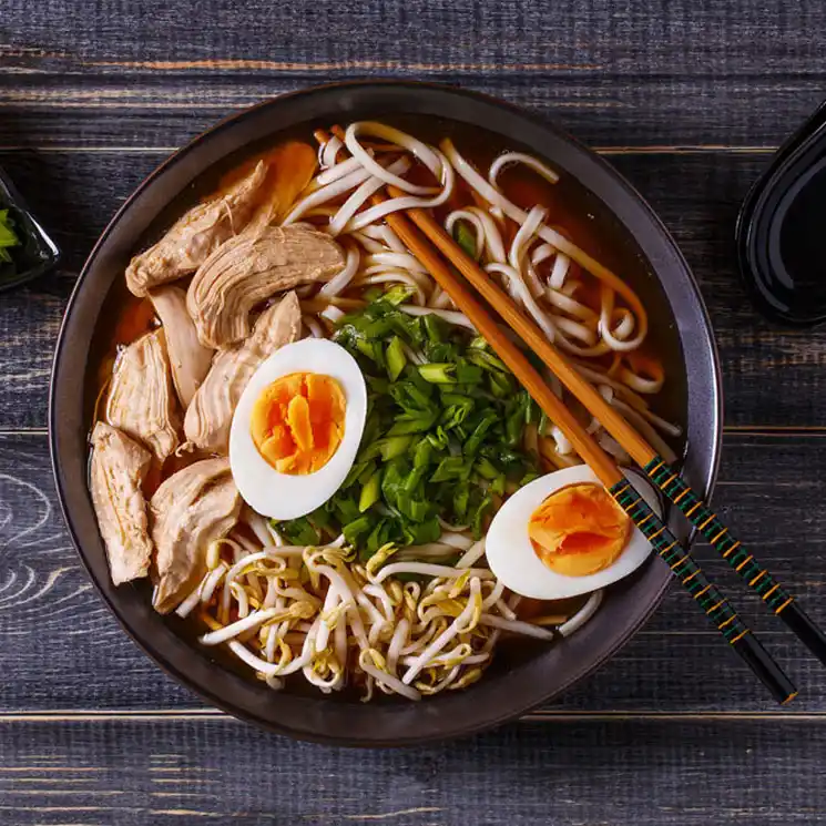 EN JAPÓN. Hay más de 100 variedades diferentes, según la región en que lo degustemos y sus ingredientes. 