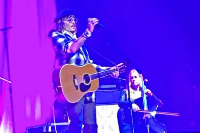 Depp y Heard esperan el veredicto