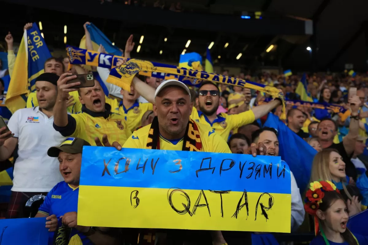 Ucrania venció a Escocia y mantiene vivo el sueño de clasificar al Mundial de Qatar