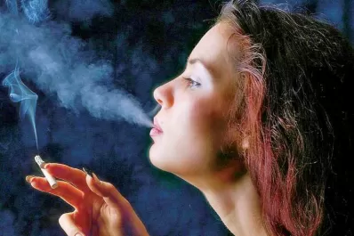 El tabaquismo puede anticipar la menopausia